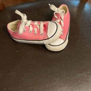 Girls converse